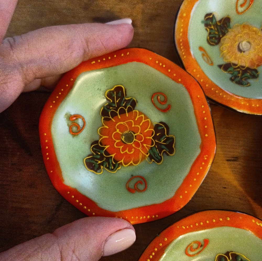 1 Trinket dish, Vintage Hand-painted Made In Japan  2.5 "  Wasabi And Soy